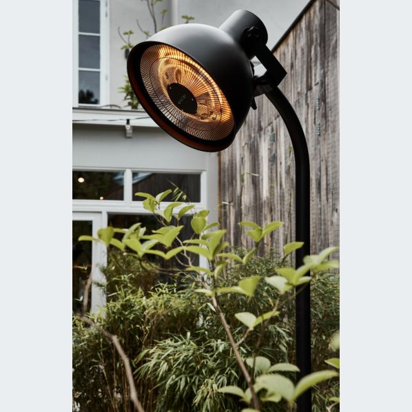 Calefactor eléctrico de pie para terraza con infrarrojos y altura regulable