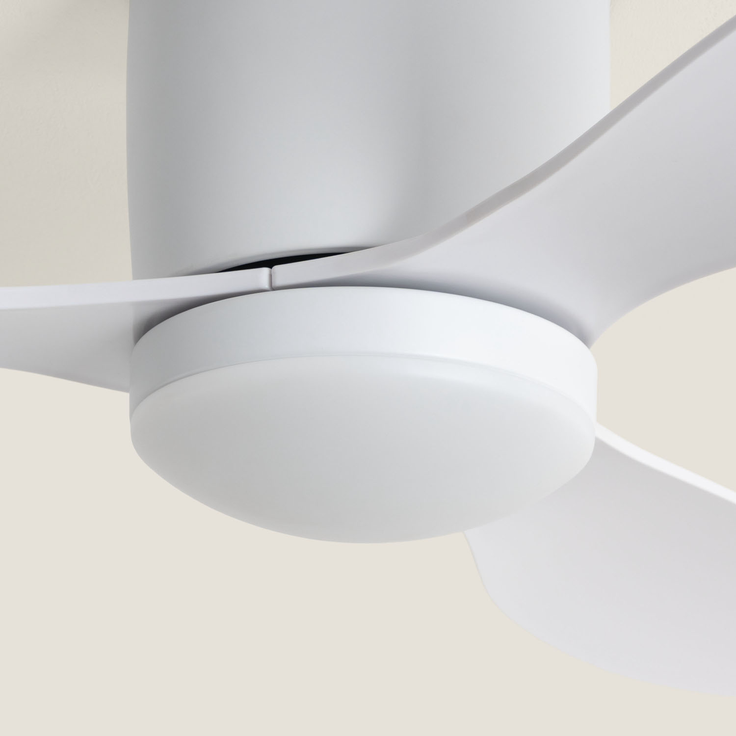 Fantiluxe Nils Ventilador de techo, Ø132 cm, Mando a distancia, Blanco