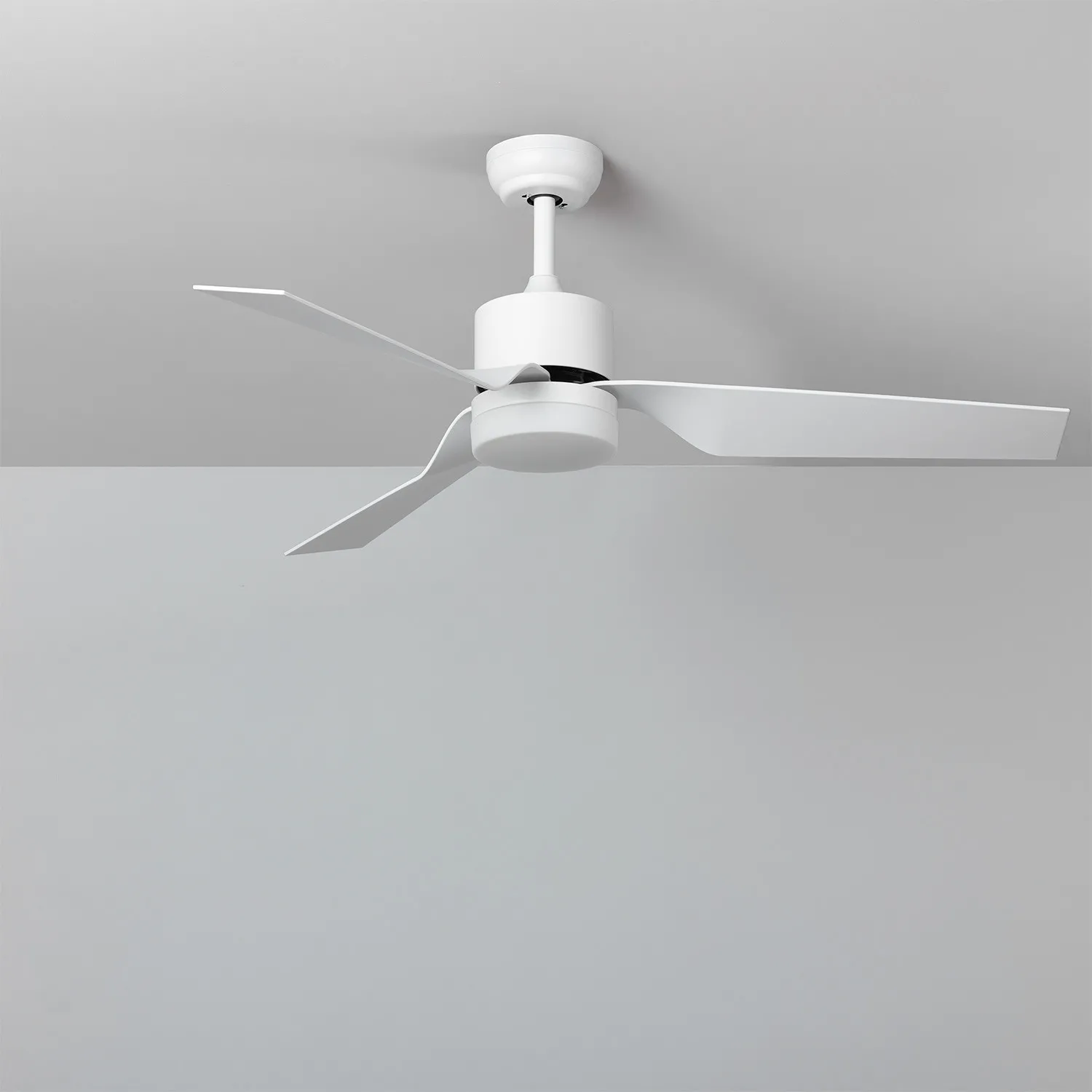 Ventiluxe Hannelore Ventilador de techo con luz, ØØ132cm cm, Mando a distancia, Blanco