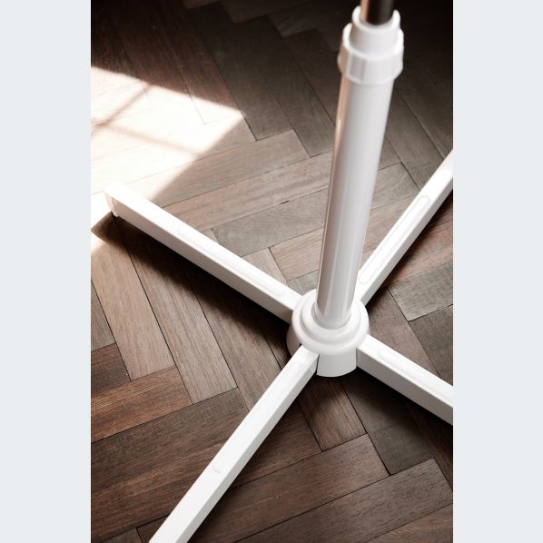 Ventilador de pie Blanco - Para una potente refrigeración en días cálidos