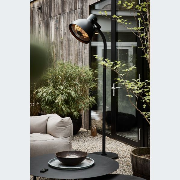 Calefactor eléctrico de pie para terraza con infrarrojos y altura regulable