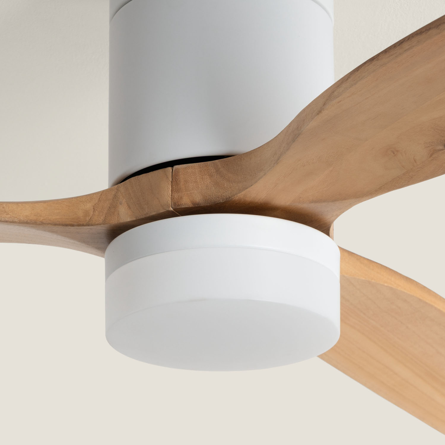 Fantiluxe Filip Ventilador de techo, Ø132 cm, Mando a distancia, Blanco / aspecto madera clara
