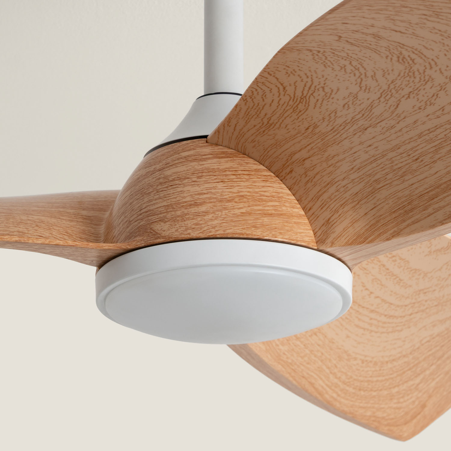 Fantiluxe Oliver Ventilador de techo, Ø76 cm, Mando a distancia, Blanco / aspecto madera