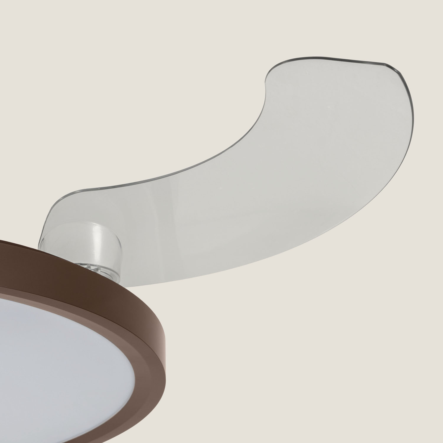 Fantiluxe Varnvik Ventilador de techo, Ø106 cm, Mando a distancia, Marrón / Transparente